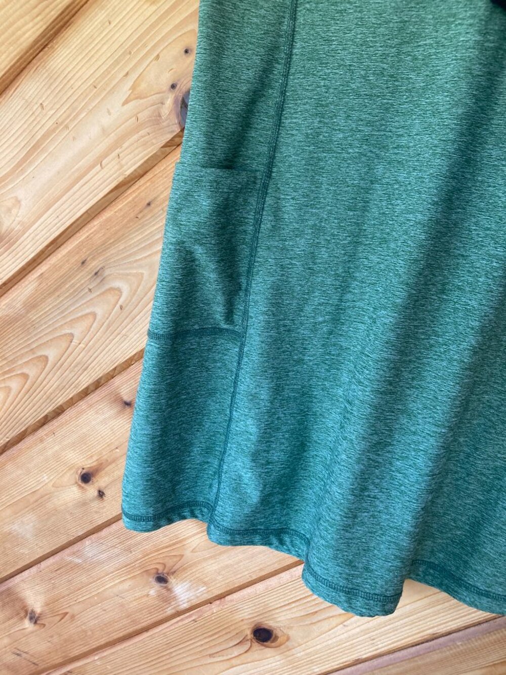Green Primary Racerback Dress Size 14 (XL) - Picture 4 of 4